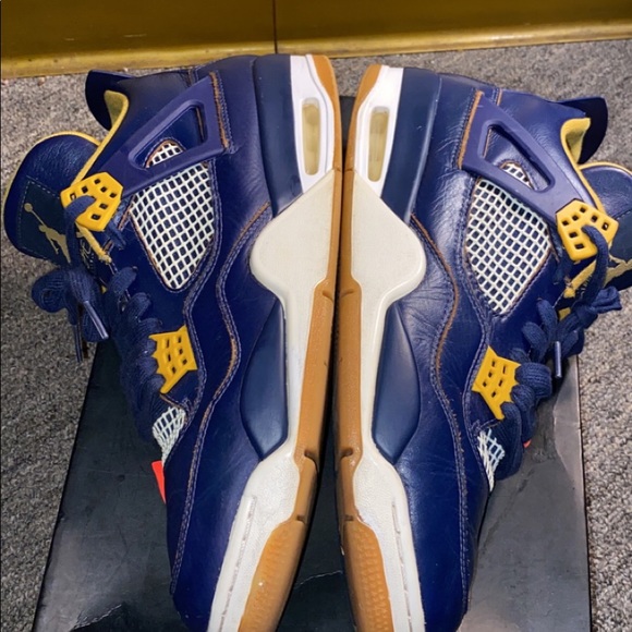 Air Jordan Retro 4 Dunk From Above - Picture 5 of 7